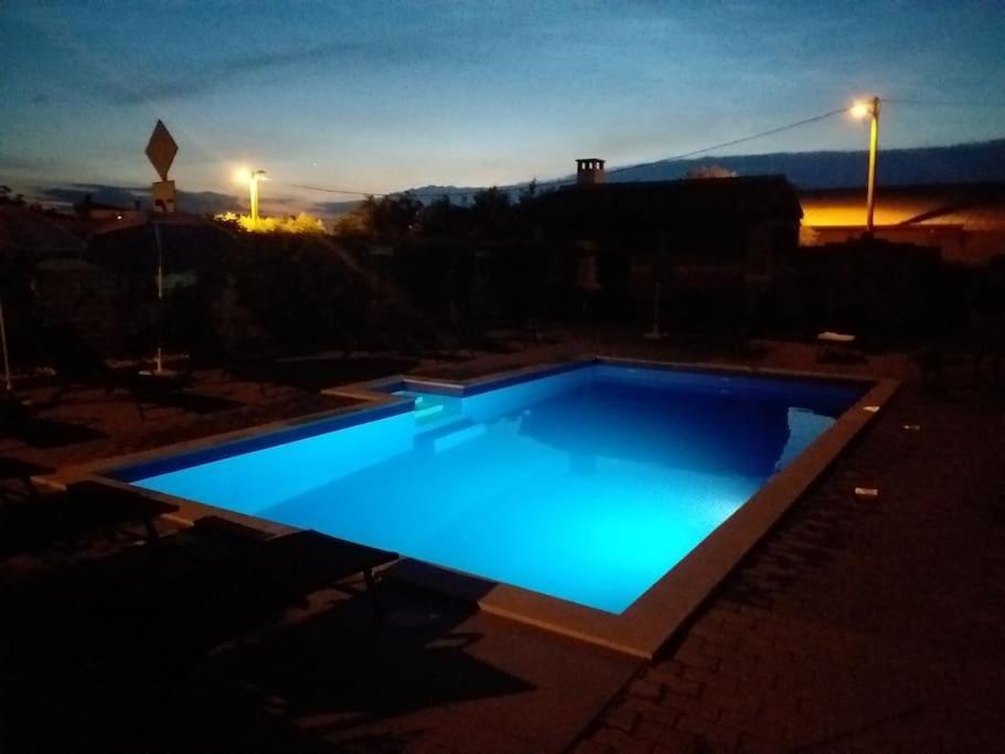 Petrovija Apartman Rocky מראה חיצוני תמונה