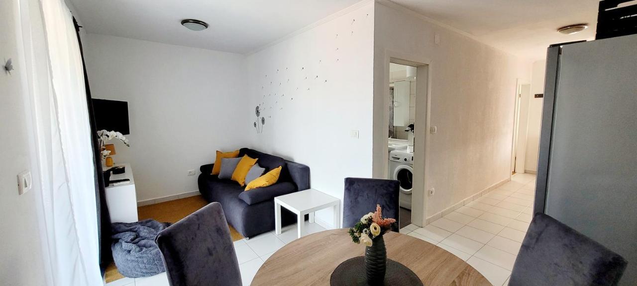 Petrovija Apartman Rocky מראה חיצוני תמונה